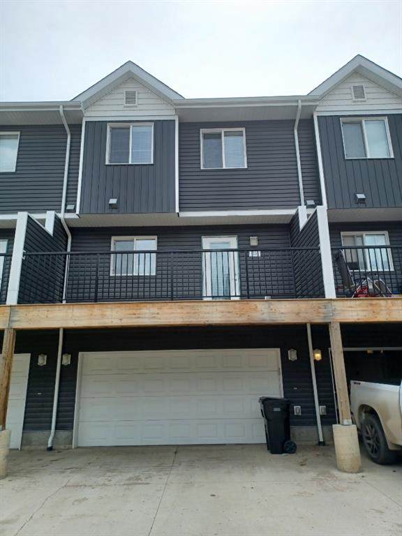 401 Athabasca Avenue - Photo 1