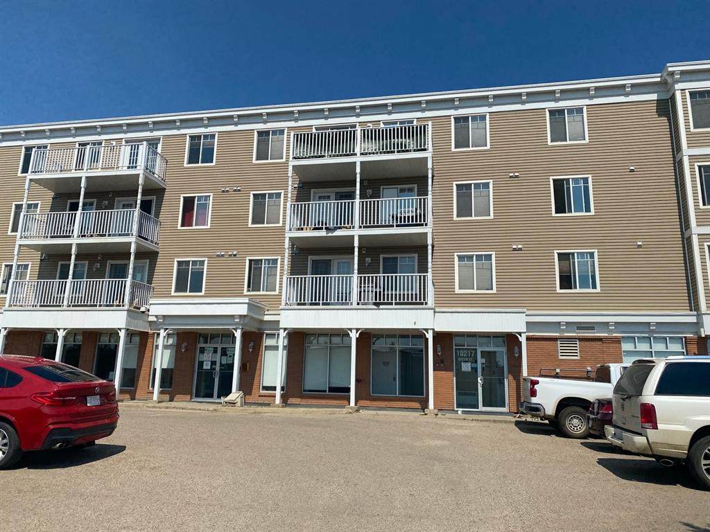 10217 Queen Street - Photo 1