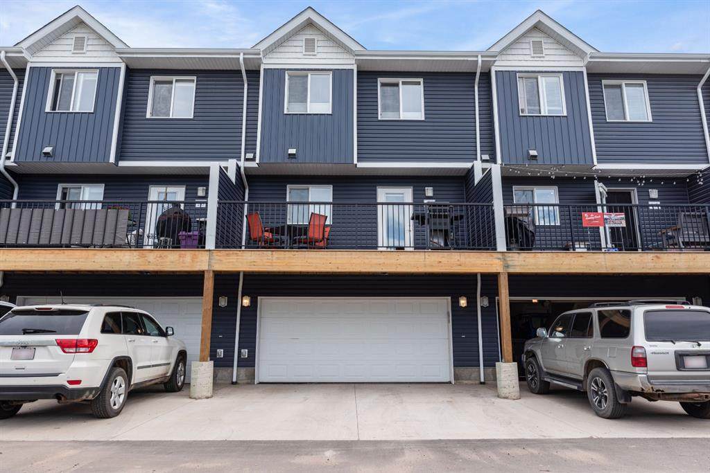 401 Athabasca Avenue - Photo 1