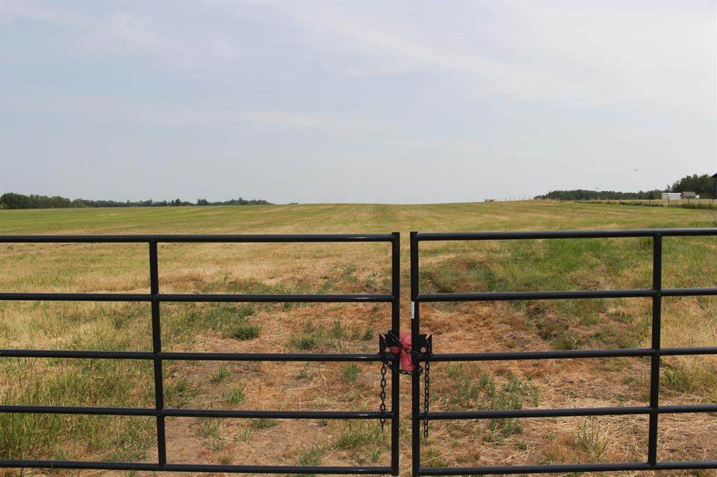 Range Road 182 Plan 1025532 Blk 1 Lot 3 - Photo 1