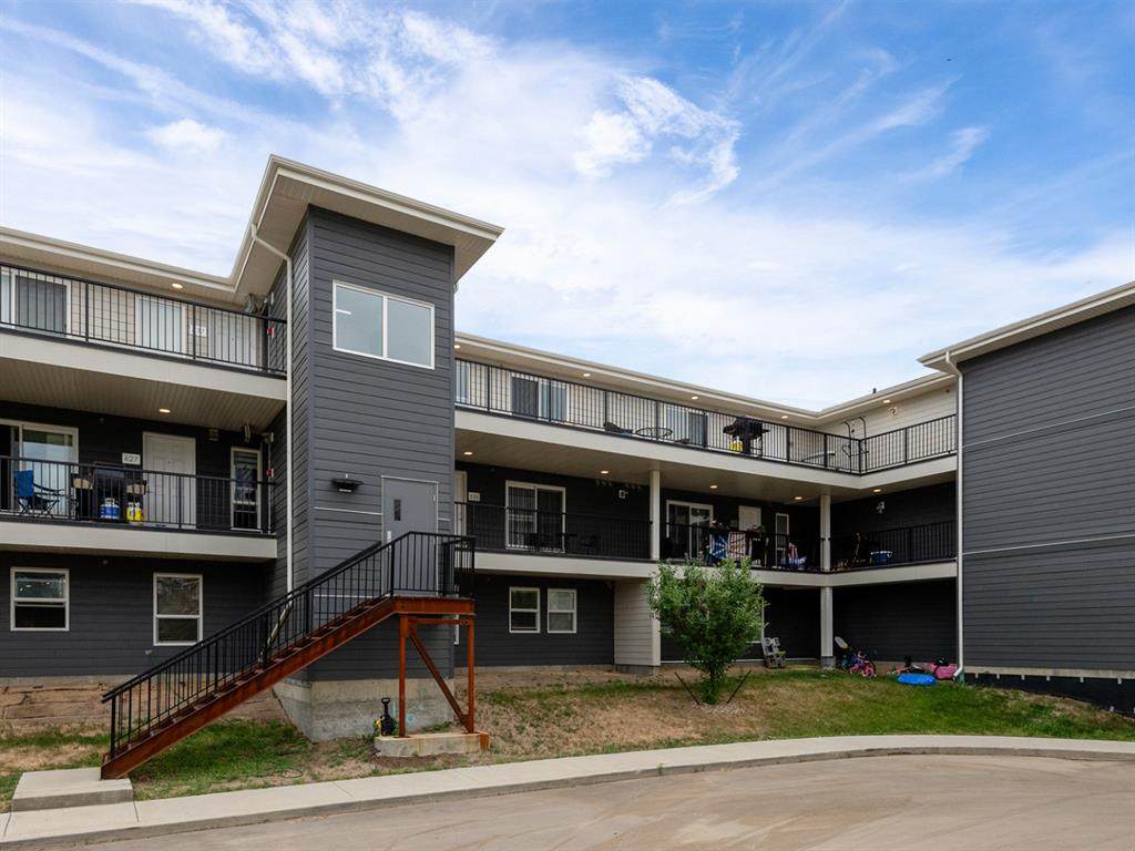 201 Abasand Drive - Photo 1