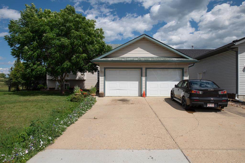 122 Laboucane Bay - Photo 1