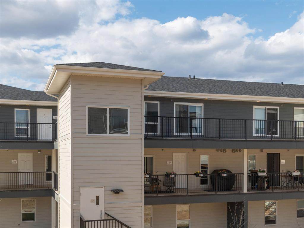 201 Abasand Drive - Photo 1