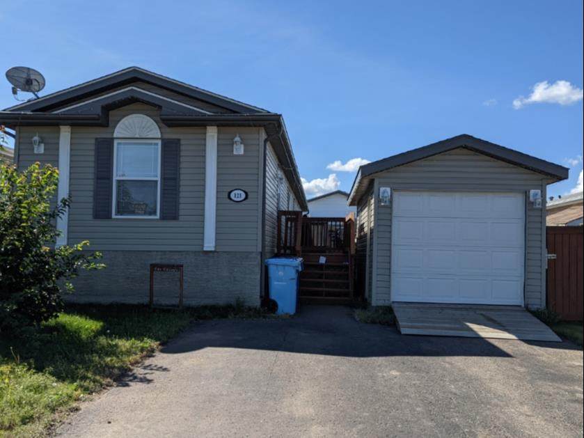 121 Balsam Way - Photo 1