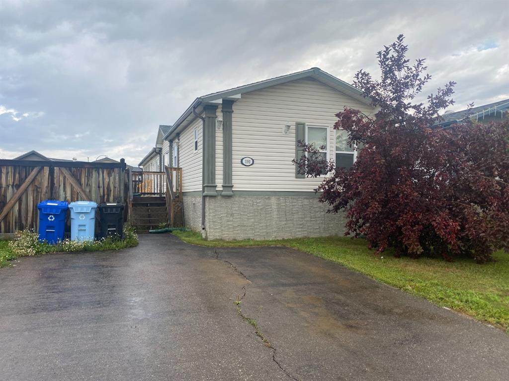 192 Elm Street - Photo 1