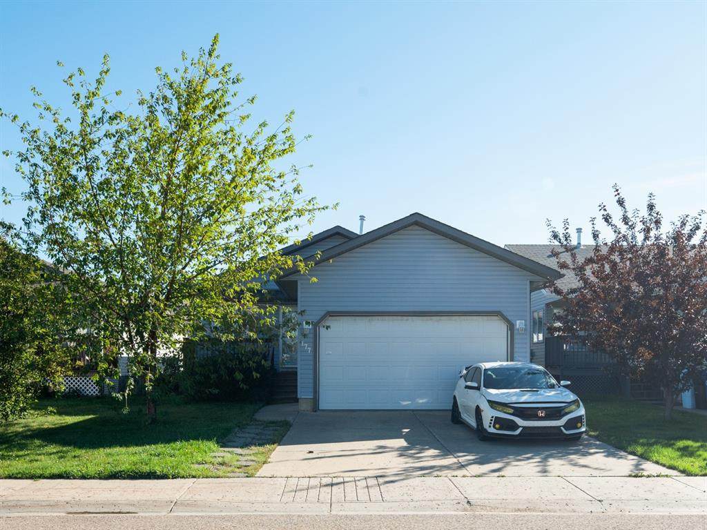 177 Swanson Crescent - Photo 1