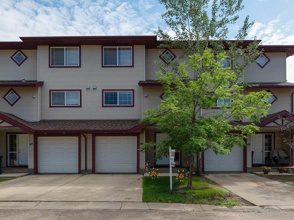 220 Swanson Crescent - Photo 1