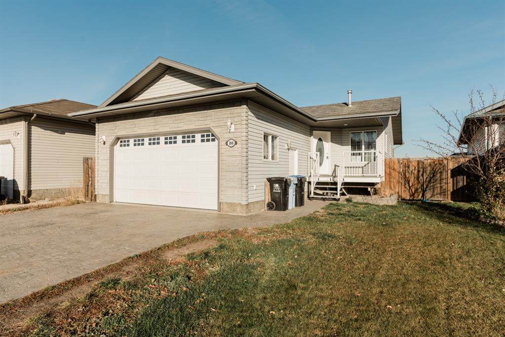 188 Shetland Gardens - Photo 1