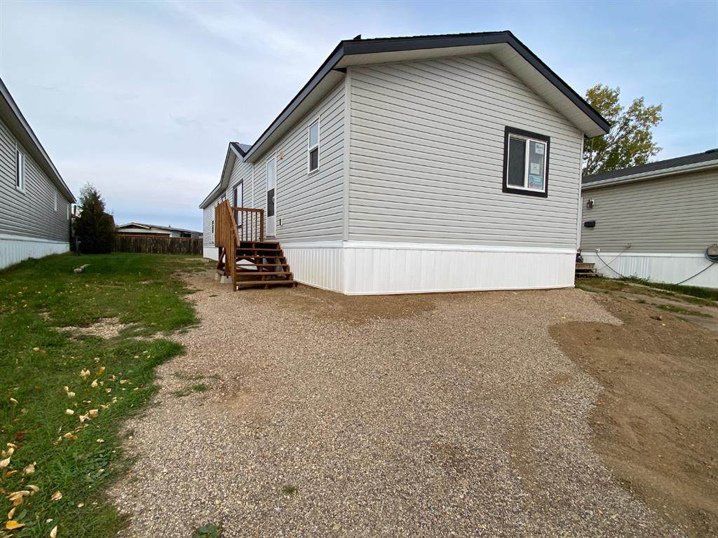200 Greenwich Lane - Photo 1