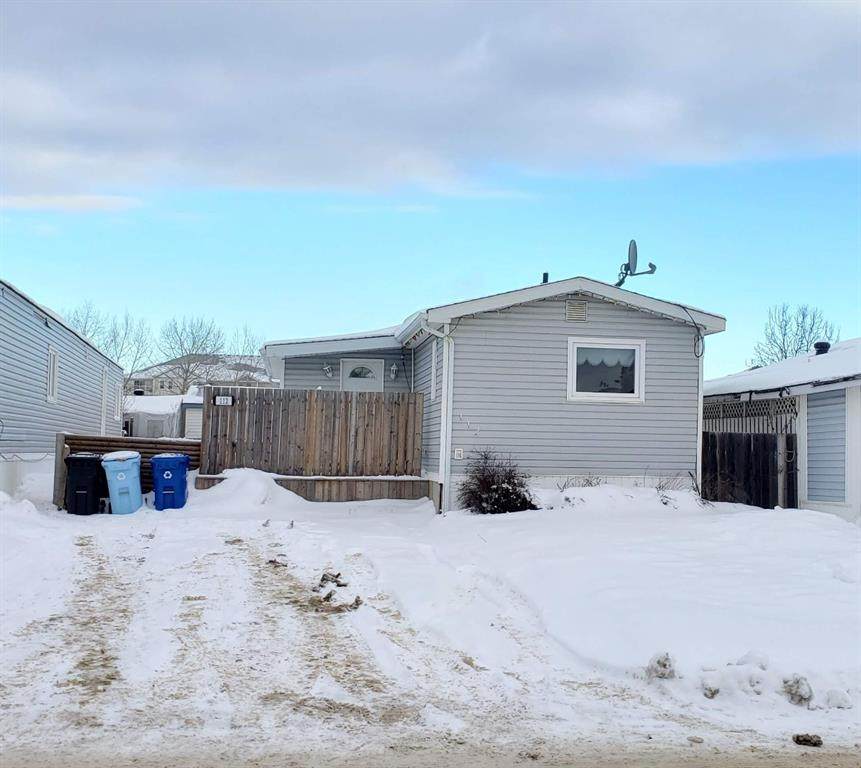 112 Caouette Crescent - Photo 1