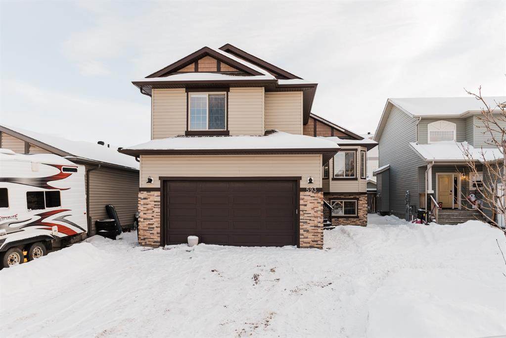 593 Walnut Crescent - Photo 1