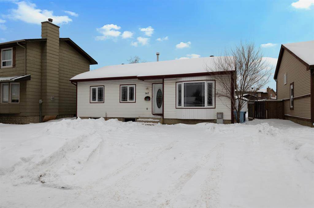 142 Kennedy Crescent - Photo 1