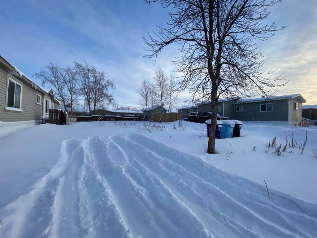 133 Grey Crescent - Photo 1