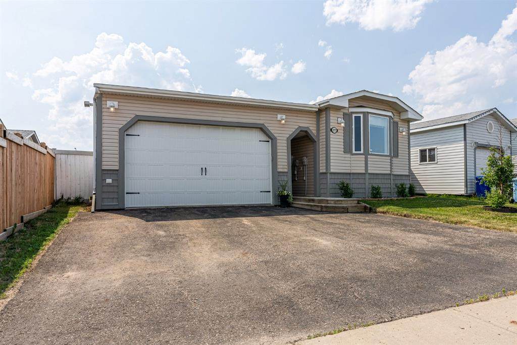 277 Harpe Way - Photo 1
