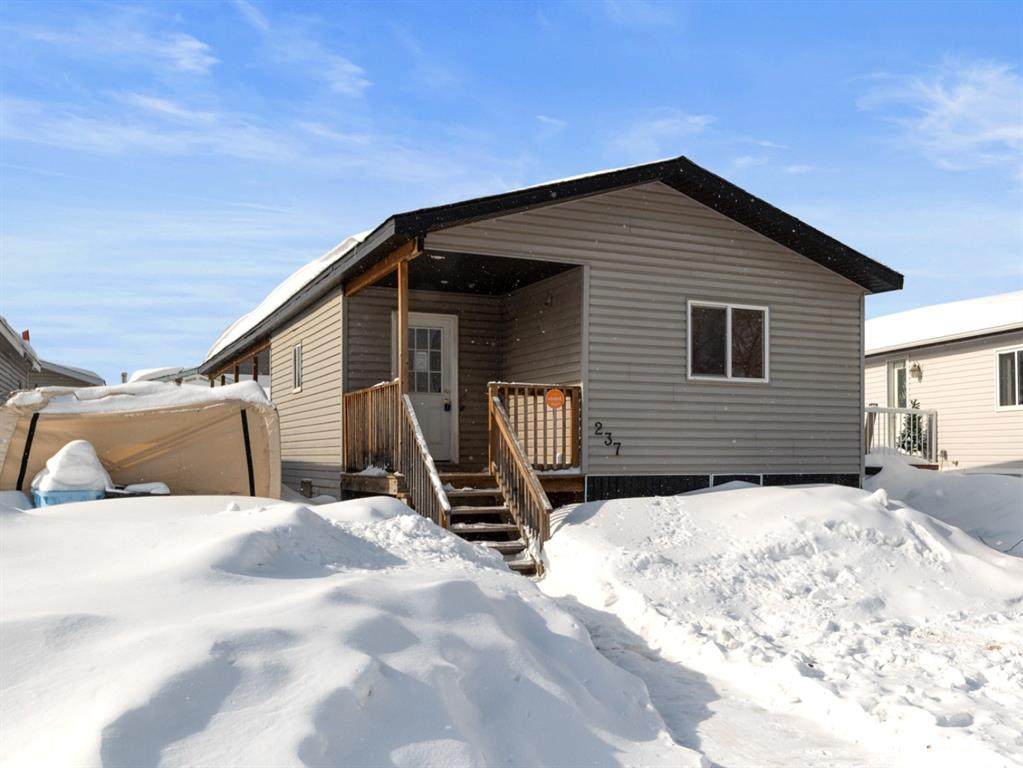 237 Greenbriar Bay - Photo 1