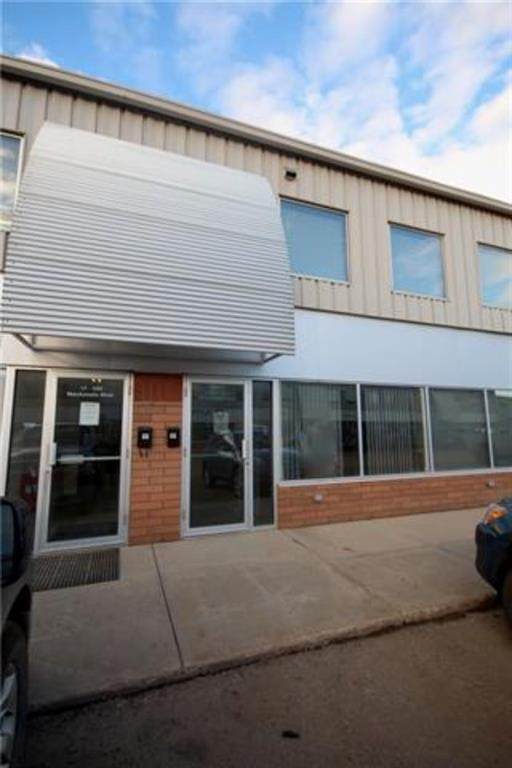 380 Mackenzie Boulevard - Photo 1