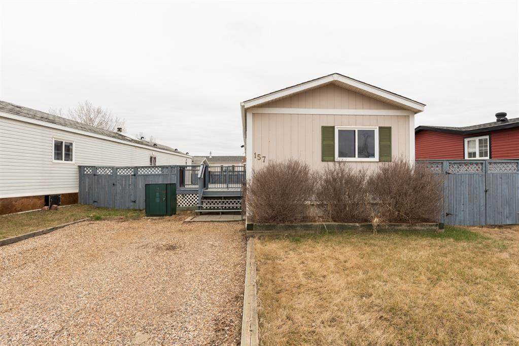 157 Cokerill Crescent - Photo 1