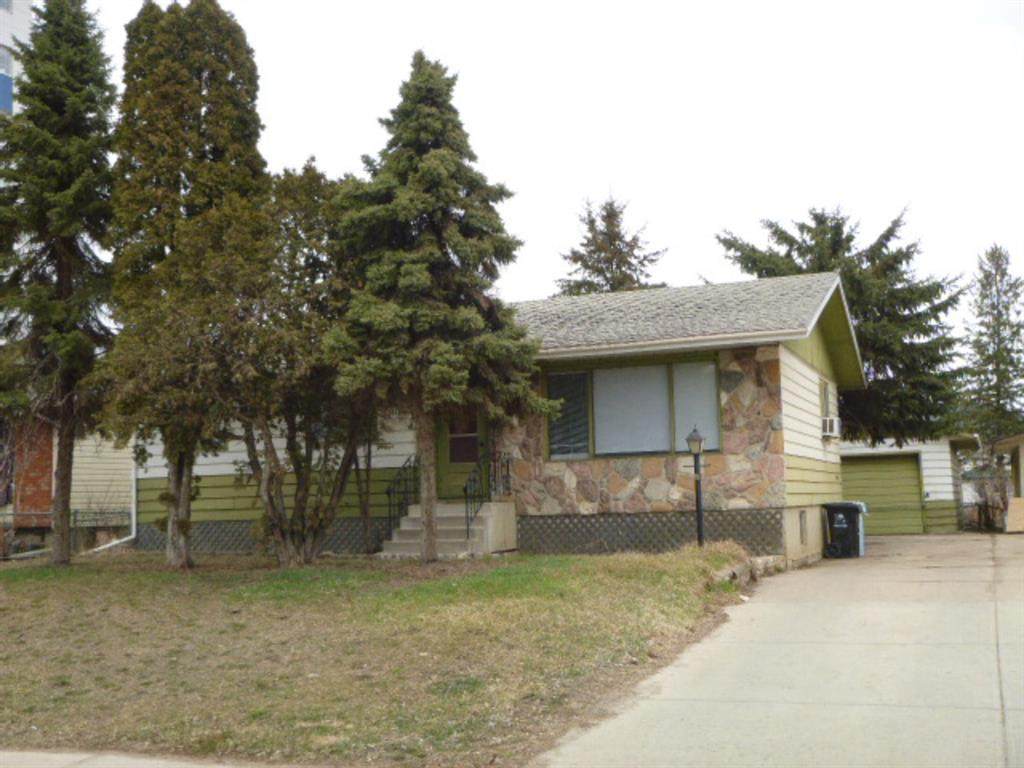 10104 Manning Avenue - Photo 1