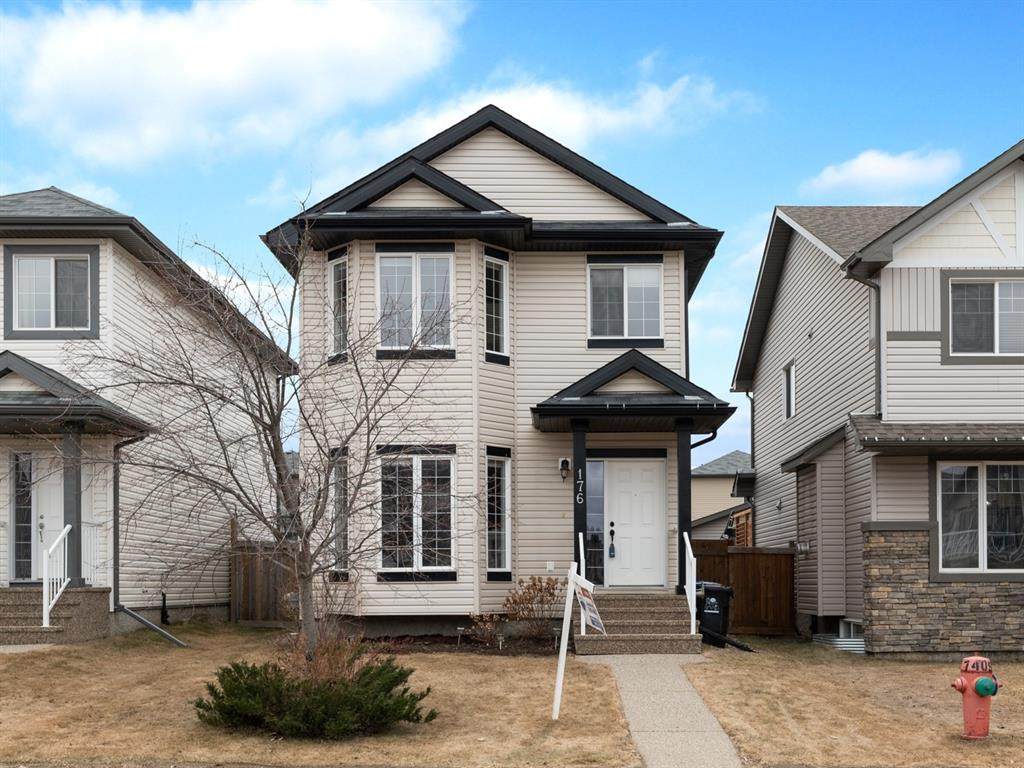 176 Fireweed Crescent - Photo 1