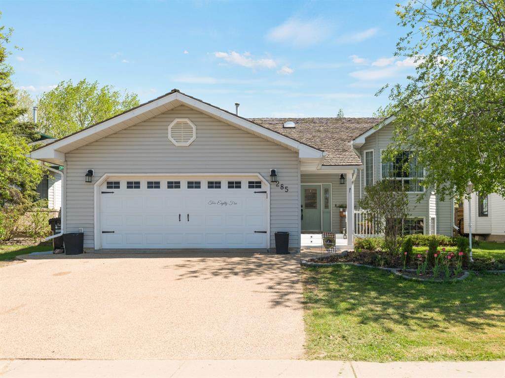 285 Ball Place - Photo 1