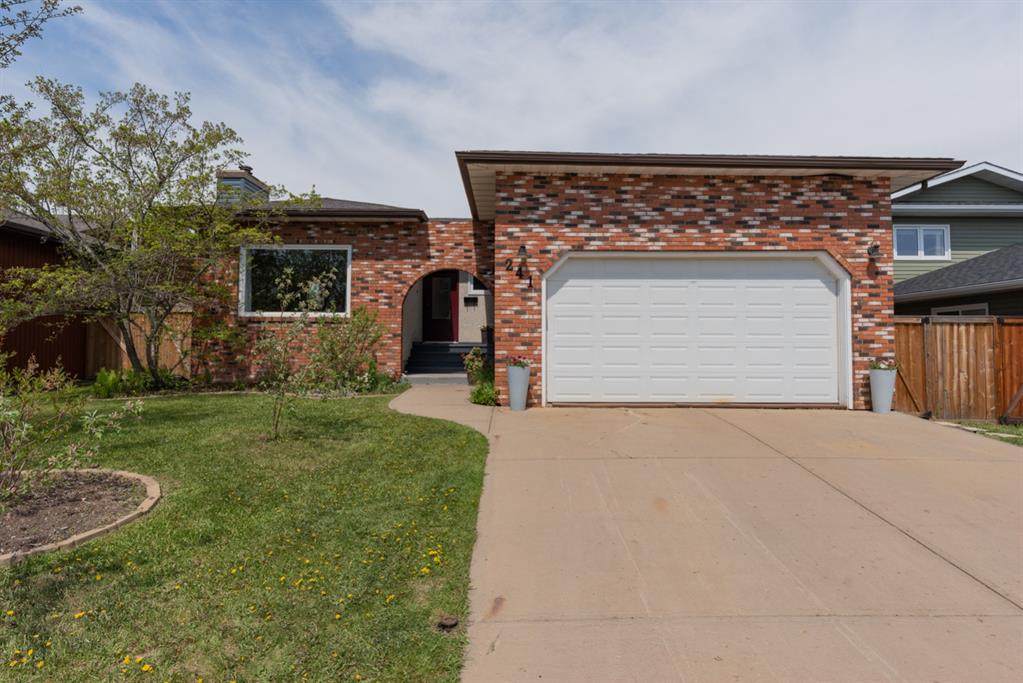 241 Farrell Crescent - Photo 1