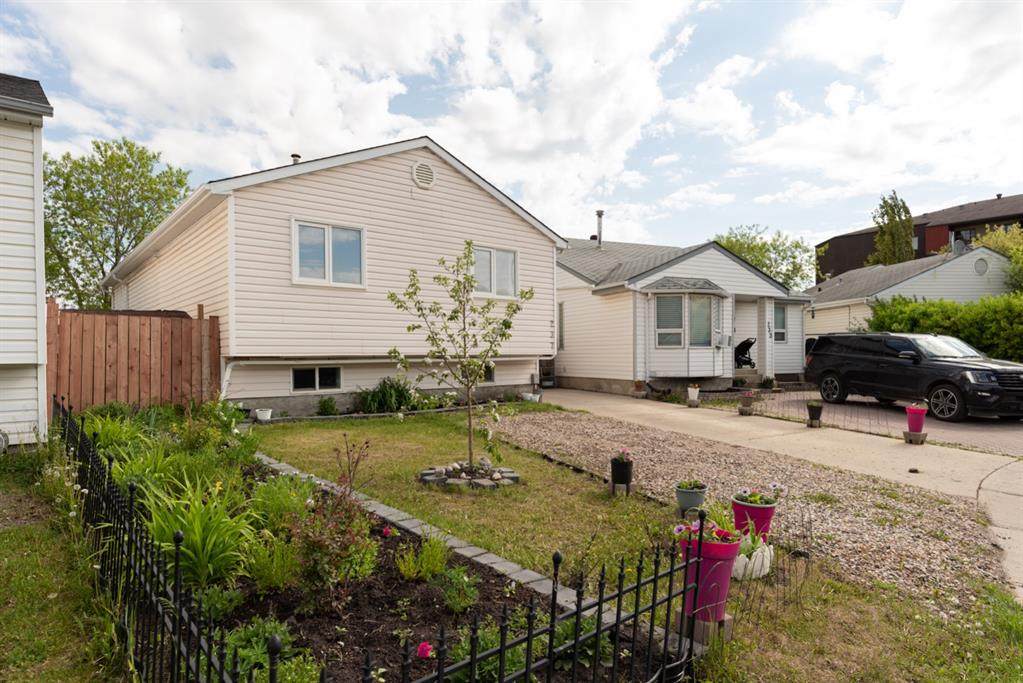 237 Bird Crescent - Photo 1