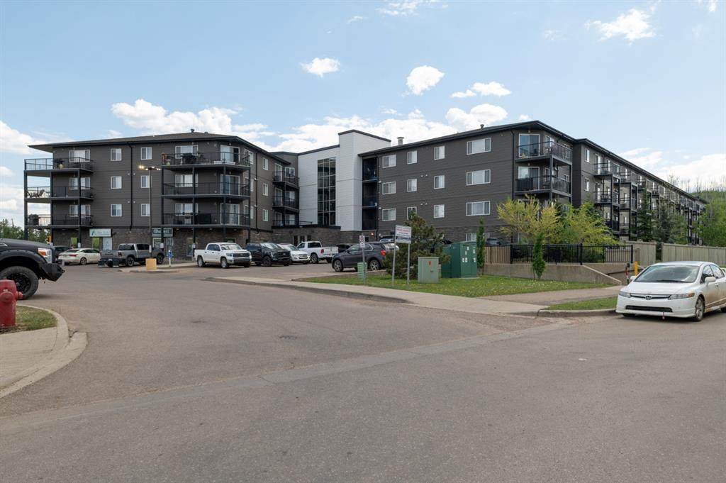 2301 7901B King Street - Photo 1