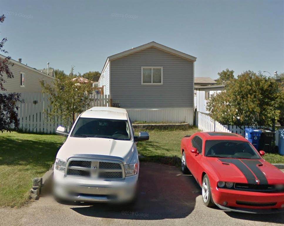 248 Grenoble Crescent - Photo 1