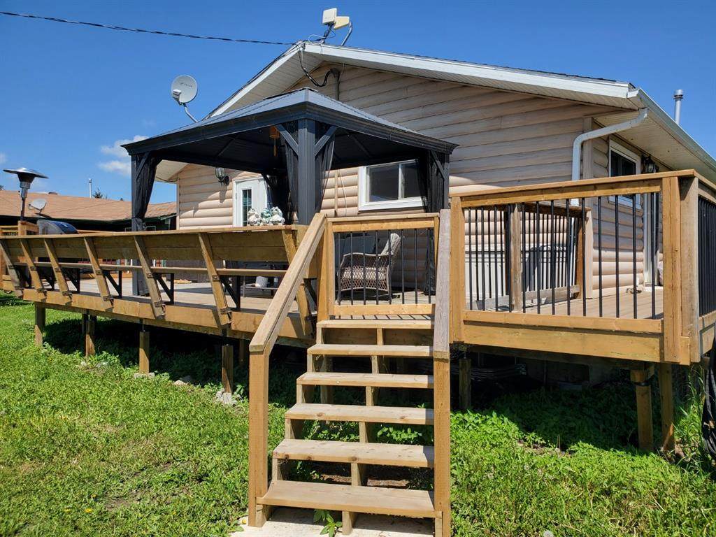 178 Twp. Rd. 665A - Photo 1
