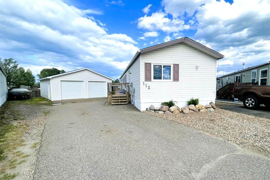 113 Grant Bay - Photo 1