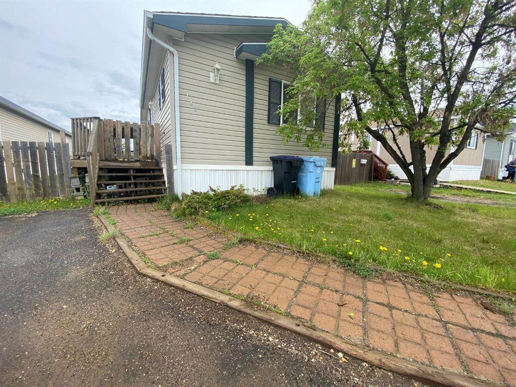 183 Grenoble Crescent - Photo 1