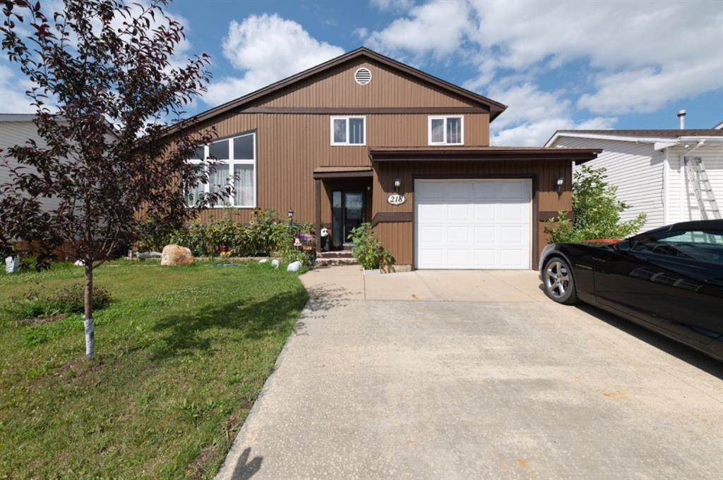 218 Leigh Crescent - Photo 1