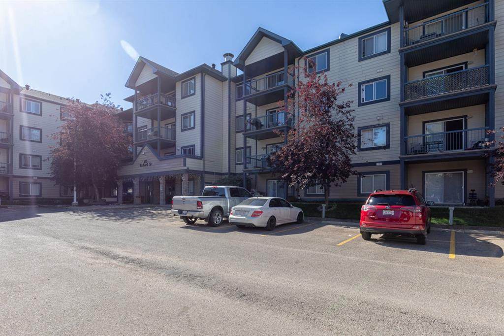 100 Richard Street - Photo 1