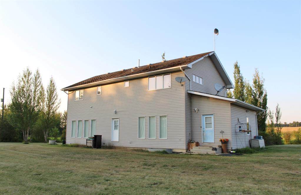 18559 Victoria Trail - Photo 1