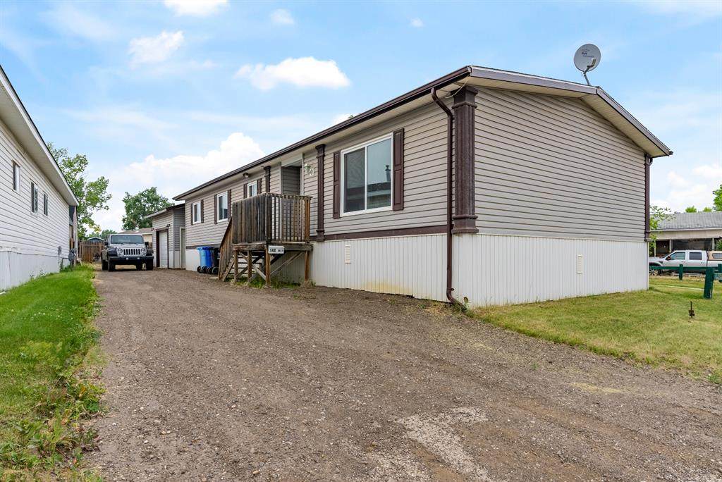 148 Grey Crescent - Photo 1