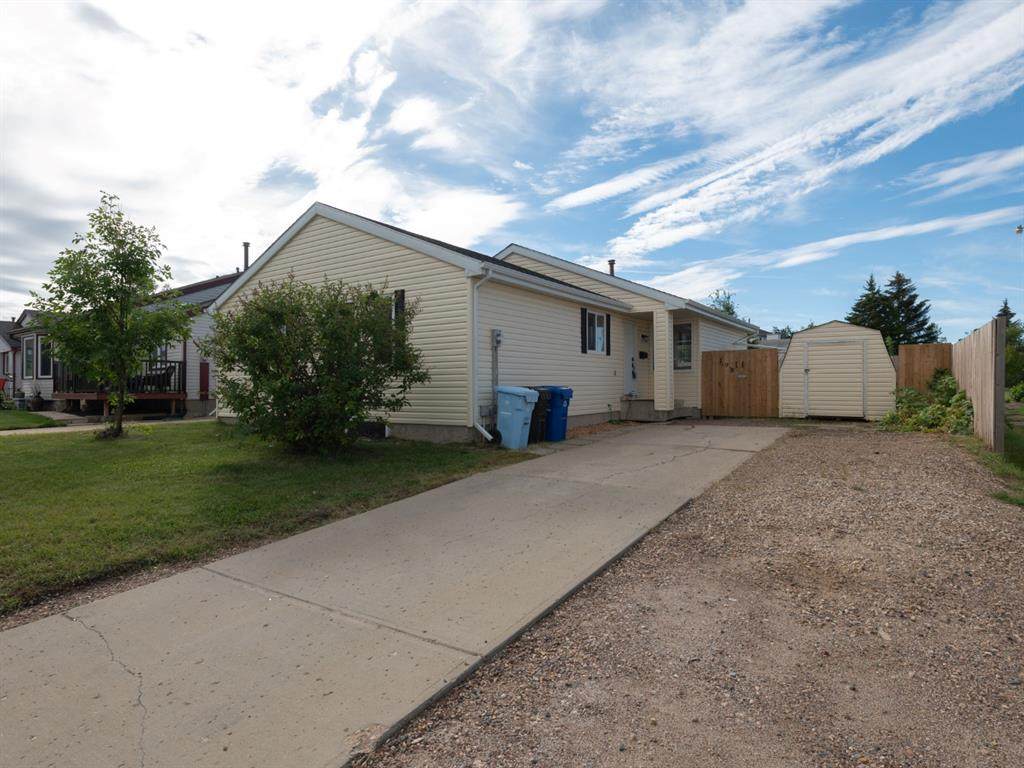 198 Bird Crescent - Photo 1