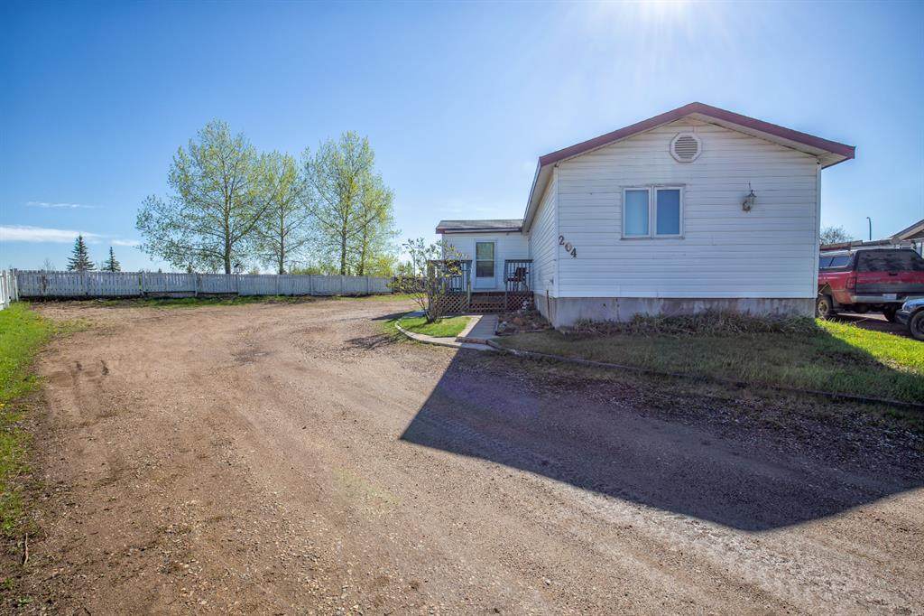 204 Clausen Crescent - Photo 1