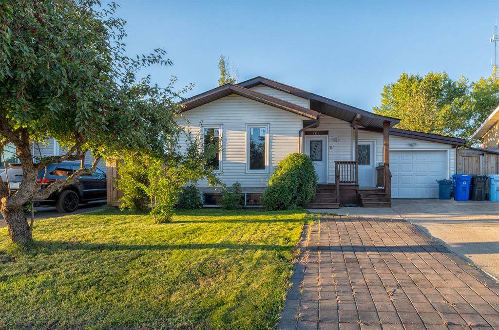 161 Farrell Crescent - Photo 1