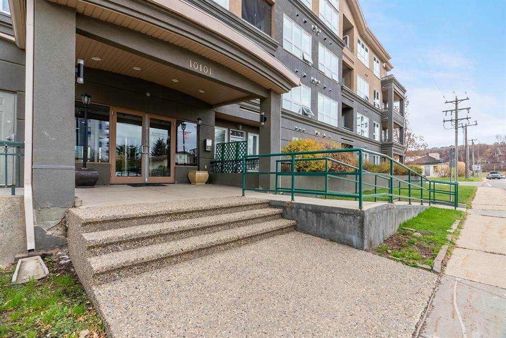 10101 Morrison Street - Photo 1