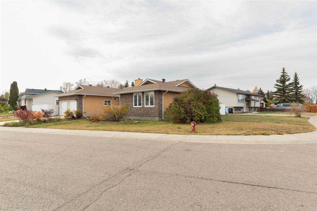 101 Wapiti Crescent - Photo 1