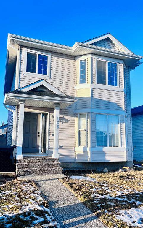 166 Pacific Crescent - Photo 1