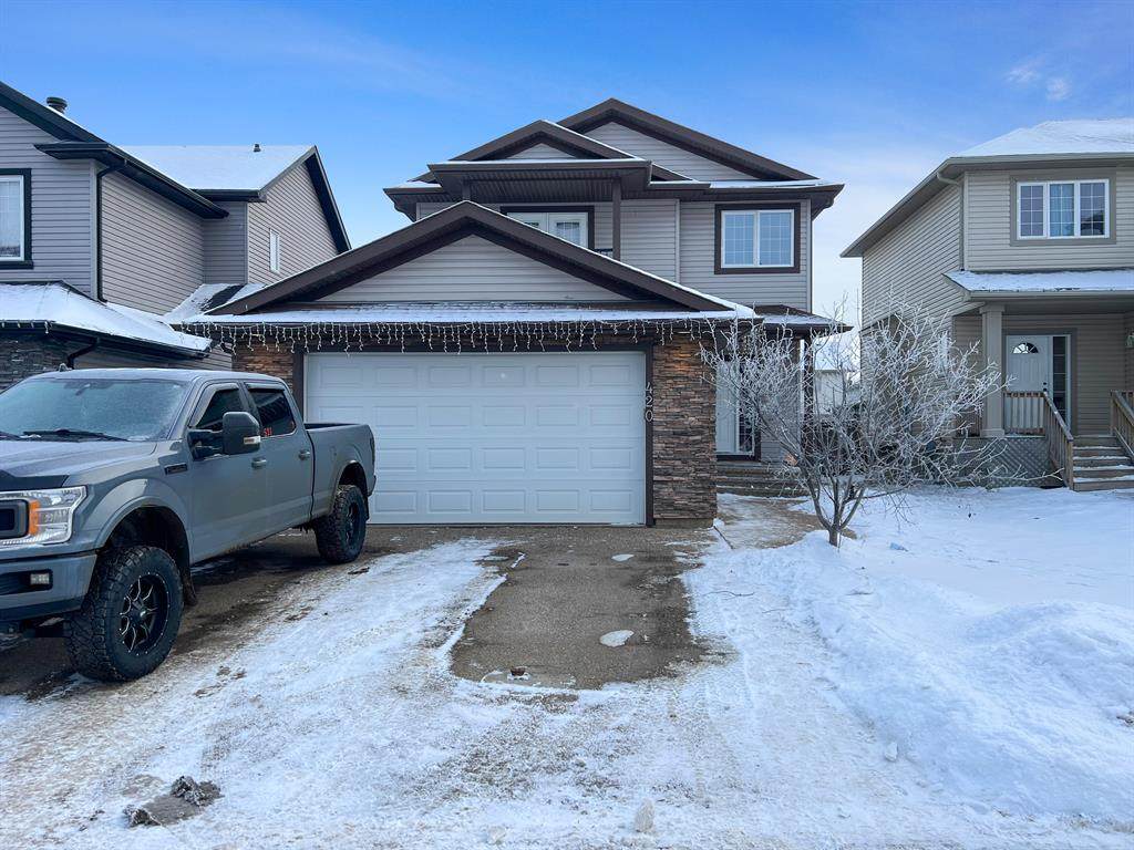 420 Fireweed Crescent - Photo 1