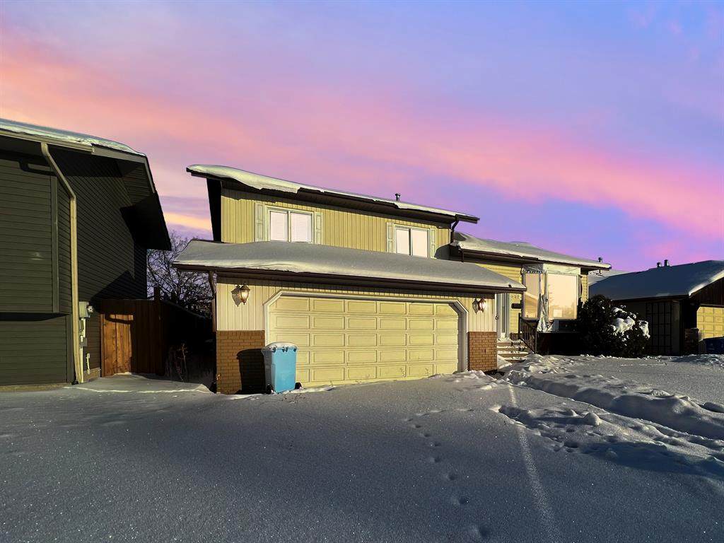 272 Beaton Place - Photo 1