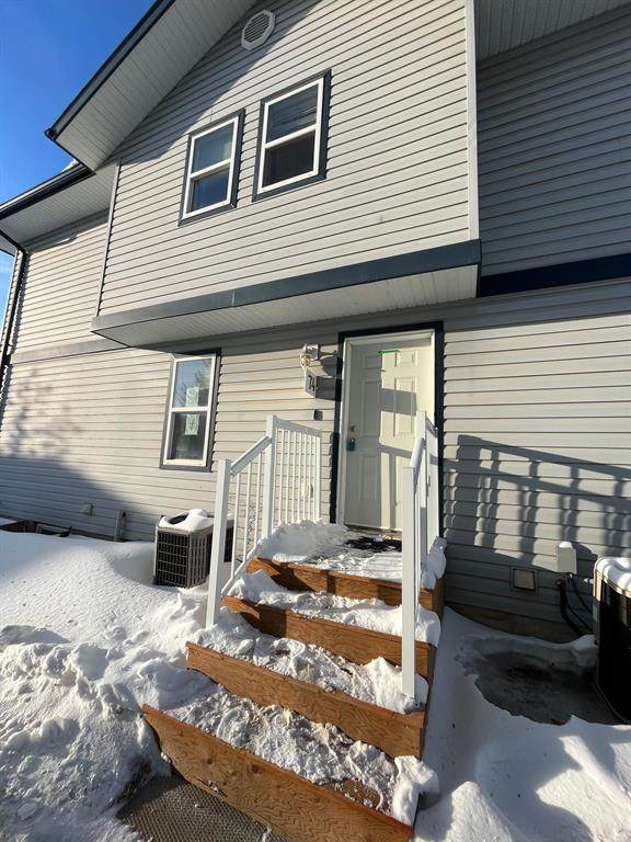 100 St. Laurent Way - Photo 1