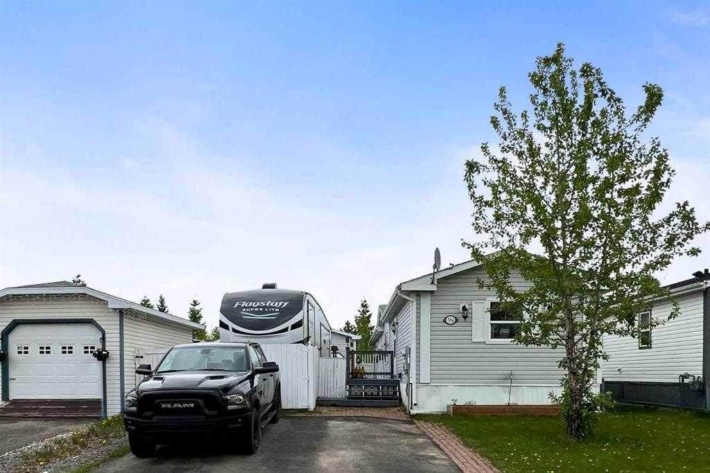 268 Harpe Way - Photo 1