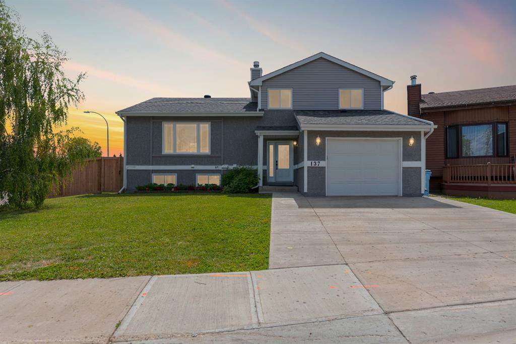 137 Becker Bay - Photo 1