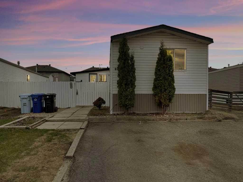 232 Caouette Crescent - Photo 1