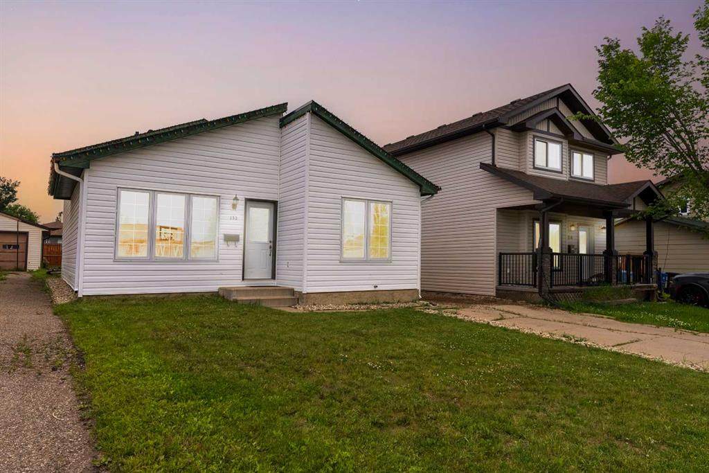 152 Kennedy Crescent - Photo 1