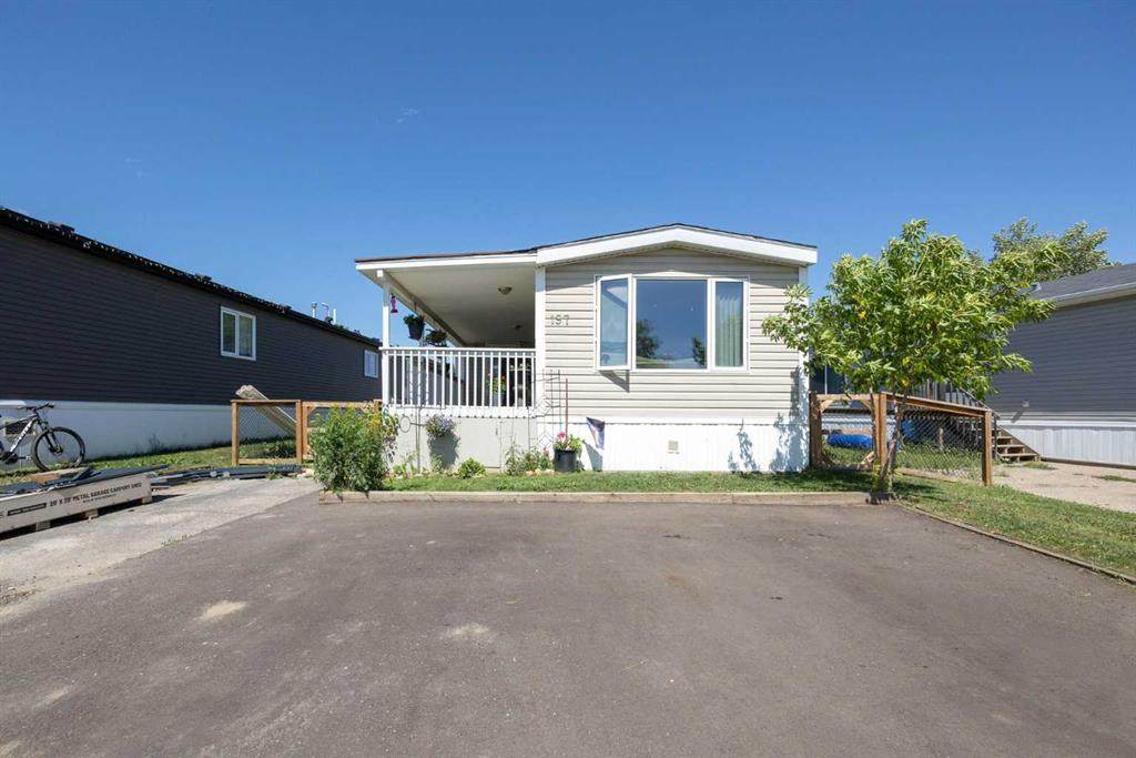 197 Caouette Crescent - Photo 1