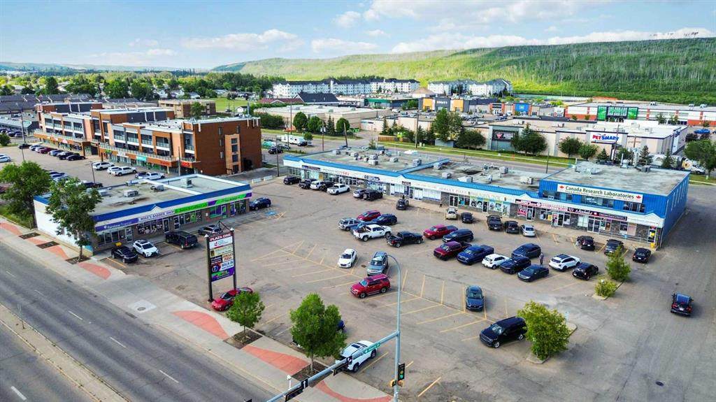 8706 Franklin Avenue - Photo 1